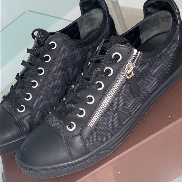 Louis Vuitton Mens Black Leather Zip Up 